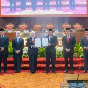 Gubernur Jatim, P-APBD untuk Pendidikan, Kesehatan dan Kemiskinan