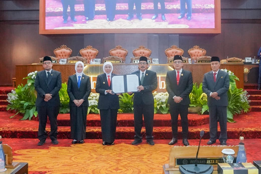 Gubernur Jatim, P-APBD untuk Pendidikan, Kesehatan dan Kemiskinan