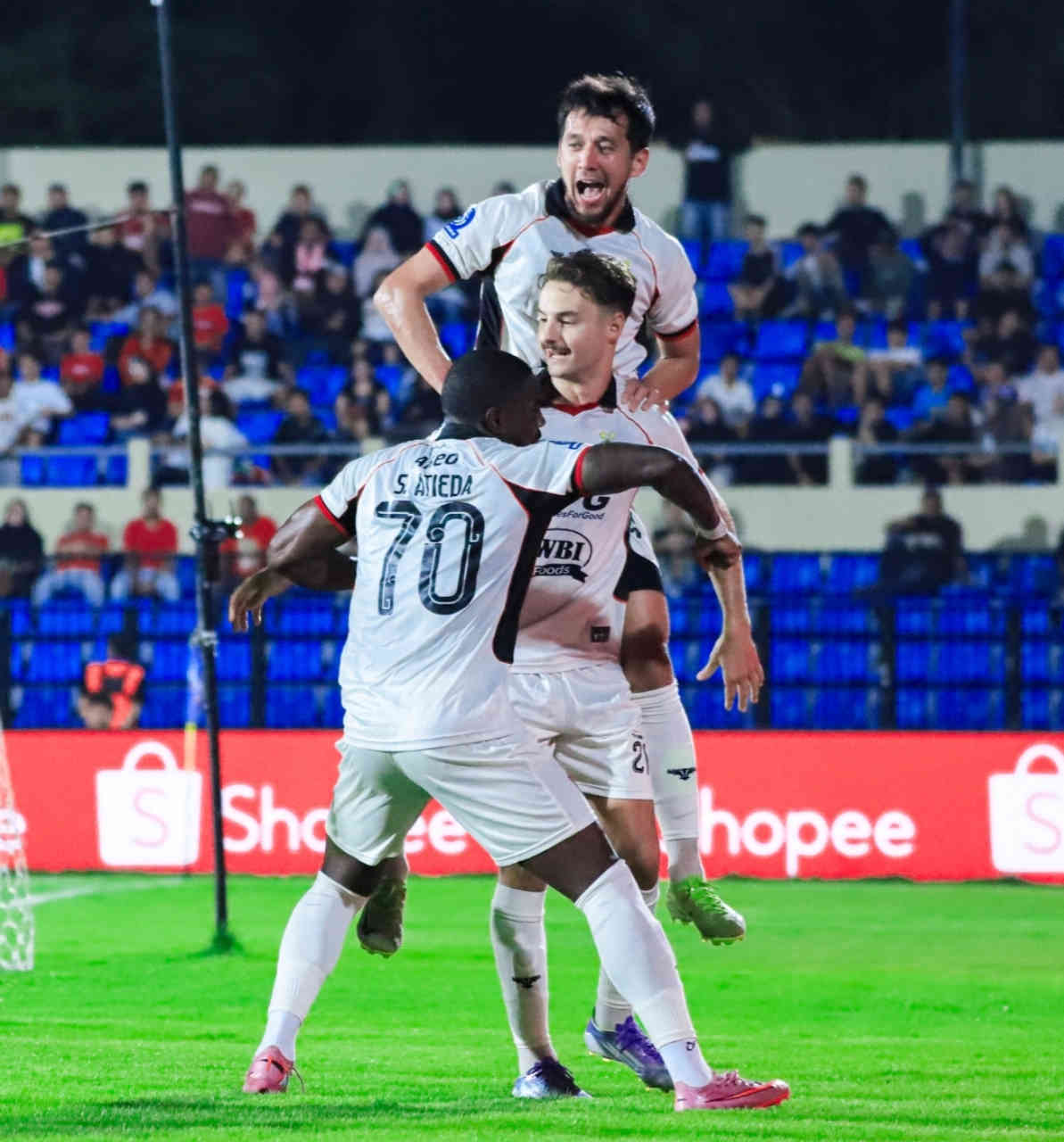 Persik Kediri Jinakkan Persijap Jepara 2-0, Macan Putih Naik ke Papan Tengah