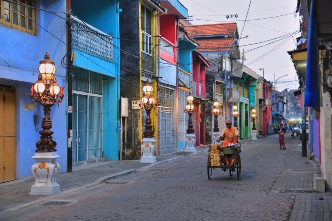 Lampu Dekorasi Kota Lama Dicuri, Wali Kota Eri Minta Warga Ikut Awasi Fasilitas Publik