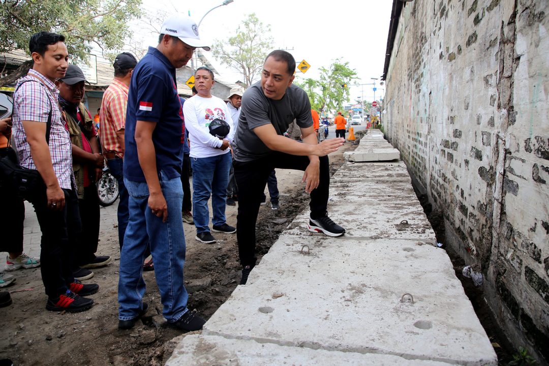 Pemkot Surabaya Kejar Target Tuntaskan Pembangunan Saluran dan Rumah Pompa Pemkot Surabaya Kejar Target Tuntaskan Pembangunan Saluran dan Rumah Pompa