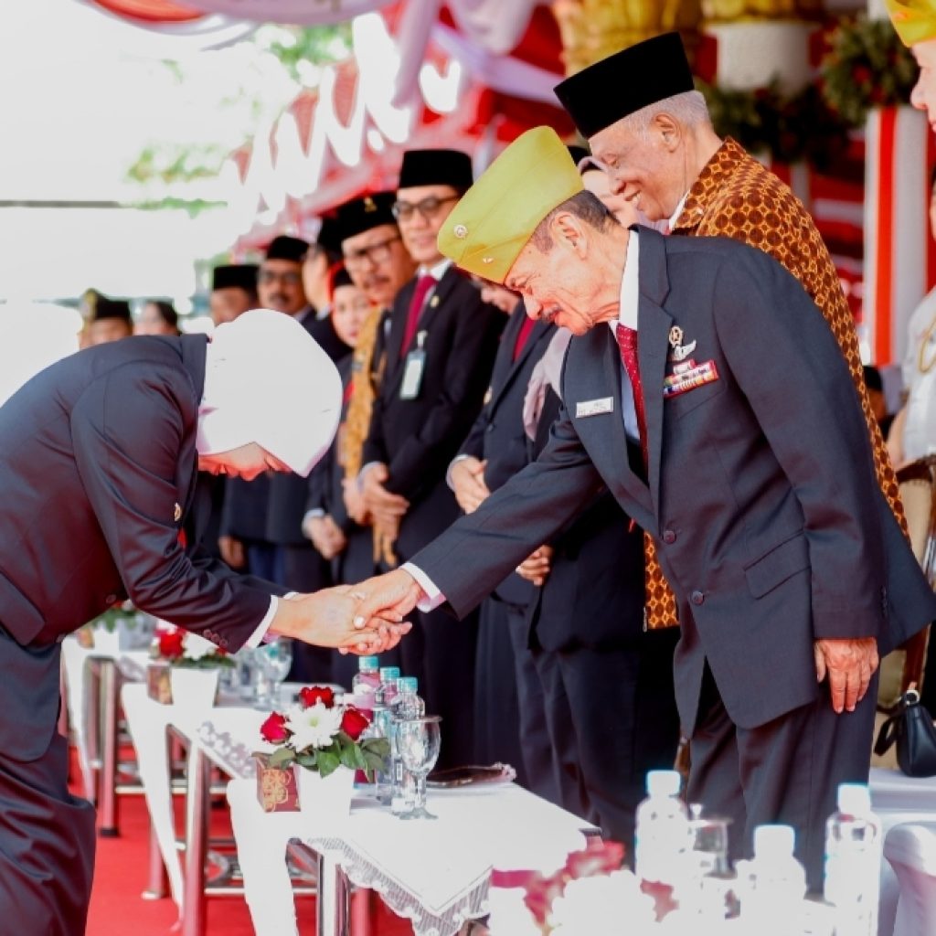 Gubernur Khofifah :Jadi Momentum Perekat Persatuan dan Kesatuan Bangsa