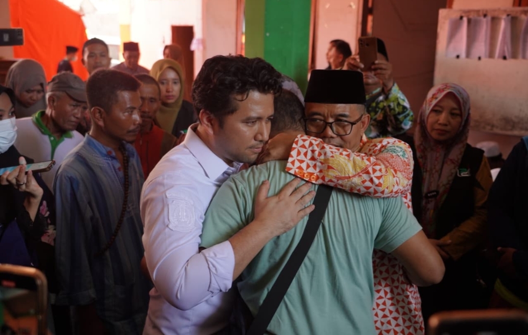 Wagub Jatim Mengajak Wali Santri Memberi Dukungan Penuh Proses Evakuasi