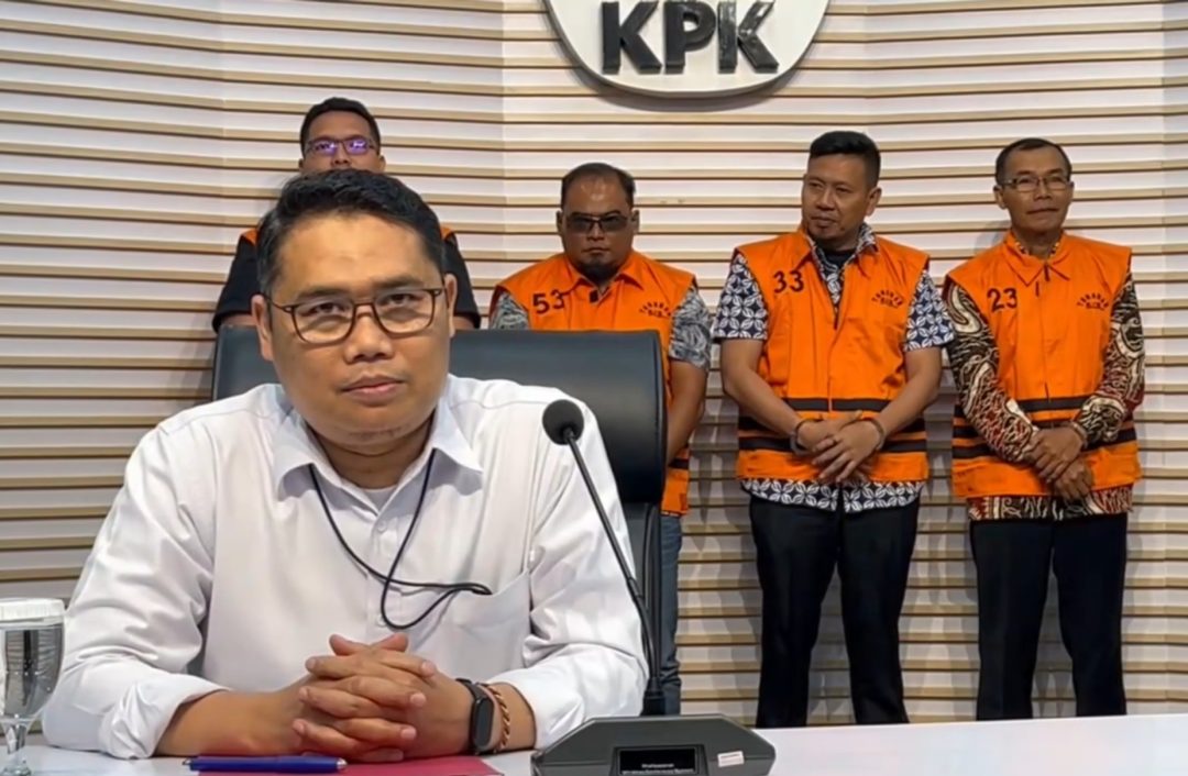 Skandal Dana Hibah Jatim, KPK Tahan 4 dari 21 Tersangka, Akan Periksa Gubernur Khofifah