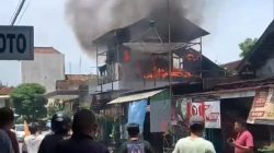 Korek Gas Meletus, Rumah Warga Jl. Bali Magetan Ludes Terbakar