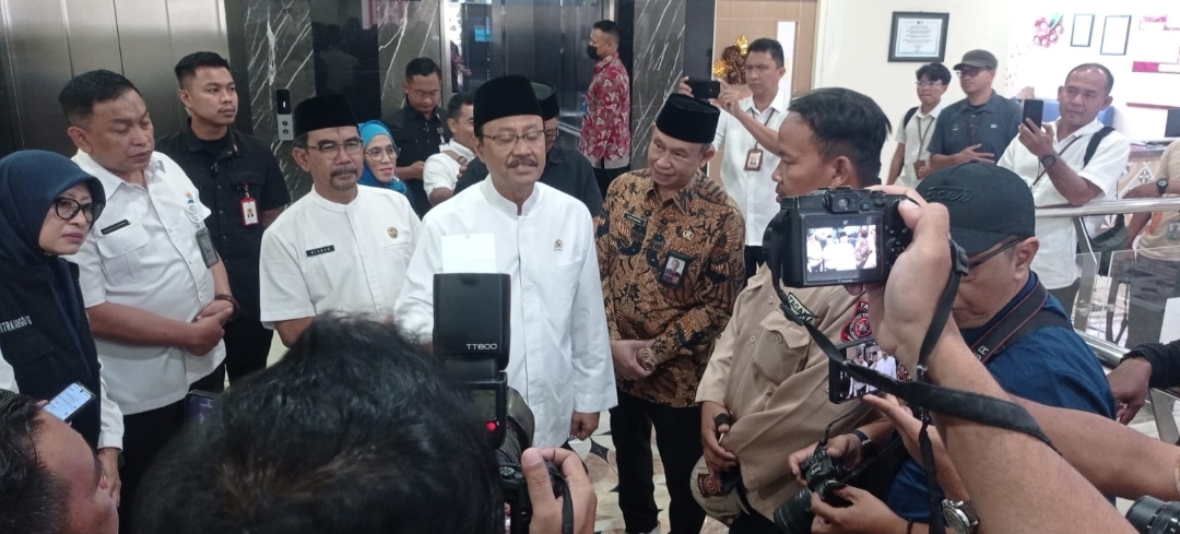 Mensos Jenguk Korban Santri Ponpes Al Khoziny, Pemerintah Janji Jaminan Sosial Dan Perlindungan