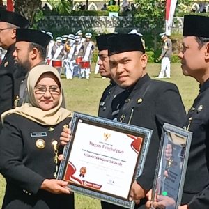 Kado Hari Jadi Magetan Ke 350, Nguntoronadi Sabet Penghargaan Terbaik Kecamatan Dalam Pelayanan Publik