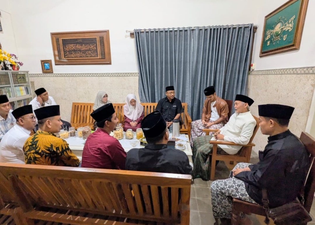 Tindak Lanjuti Aduan Masyarakat, KPID Jatim Silaturahmi Ke Ponpes Lirboyo