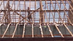 Proyek 880 juta Revitalisasi SDN Kediren 1 Lembeyan Abaikan Keamanan Dan Keselamatan Kerja Pegawai