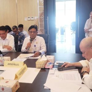 Anggota DPD RI Tegur Pelindo agar Percepat Pertumbuhan Ekonomi dan Investasi Anggota DPD RI Tegur Pelindo agar Percepat Pertumbuhan Ekonomi dan Investasi