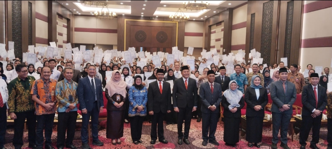 Pengesahan Sk dan PPPK, Bupati subandi Berharap ASN Dapat Menjawab Tantangan Zaman Pengesahan Sk dan PPPK, Bupati subandi Berharap ASN Dapat Menjawab Tantangan Zaman