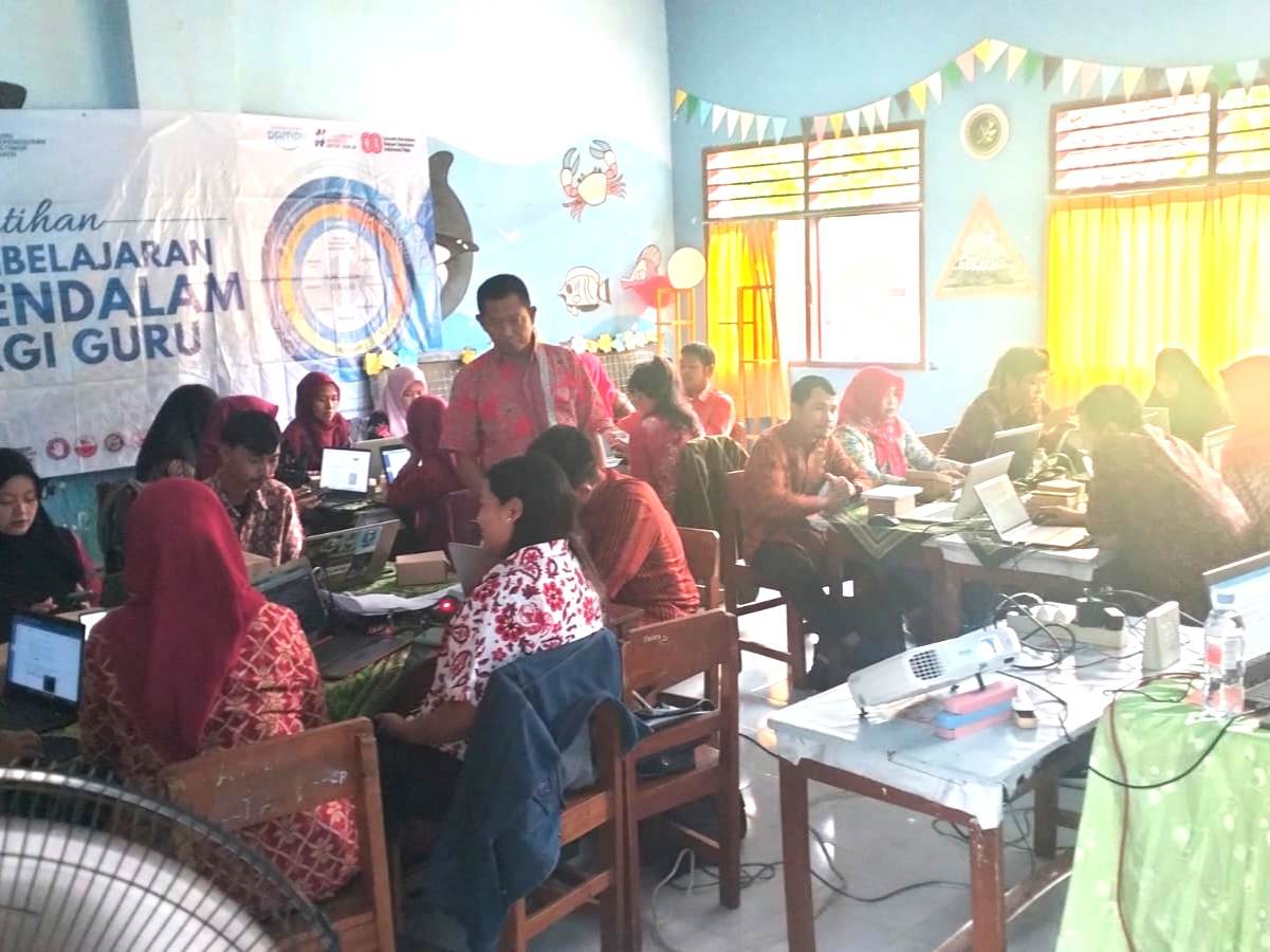 Dindik Kabupaten Blitar Laksanakan ToT Pembelajaran Mendalam Kurikulum Merdeka