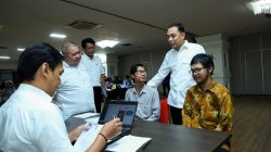 Tinjau Verifikasi Beasiswa, Eri Ingin Pastikan Bantuan Pendidikan Tepat Sasaran