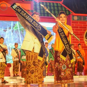 Vincentius dan Mercia Dinobatkan sebagai Cak dan Ning Kota Surabaya 2025 Vincentius dan Mercia Dinobatkan sebagai Cak dan Ning Kota Surabaya 2025