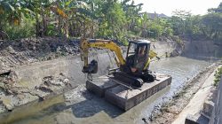 Hadapi Puncak Musim Hujan, Surabaya Genjot Normalisasi Saluran Skala Besar