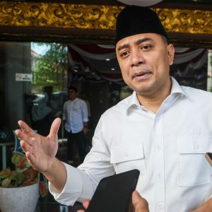 Tenda Hajatan di Jalan Meresahkan, Eri akan Koordinasi dengan Kapolrestabes