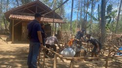 Polsek Kalipuro Gerak Cepat Gerebek Judi Sabung Ayam di Secang Polsek Kalipuro Gerak Cepat Gerebek Judi Sabung Ayam di Secang