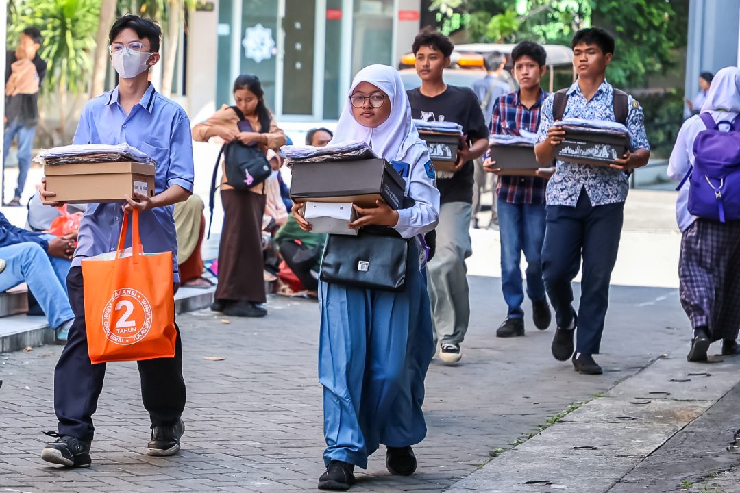 Beasiswa Mudahkan Akses Pendidikan 16.787 Pelajar SMA Sederajat