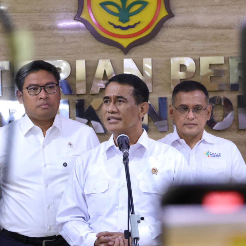 Pemerintah Cabut Izin 2.039 Kios Distributor Pupuk Nakal