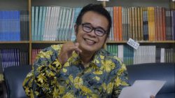 Pendidikan Islam, Tradisi, dan Jalan Keilmuan yang Membumi Pendidikan Islam, Tradisi, dan Jalan Keilmuan yang Membumi