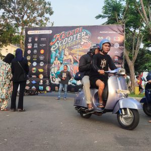 Lautan Vespa Serbu Kota Kediri, Scooter Festival Jadi Pesta Jalanan dan Ekonomi Kreatif