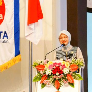 Mbak Wali Dorong Lulusan IIK Bhakti Wiyata Berkontribusi Nyata untuk Kota Kediri