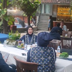 NasDem Kota Kediri dan DPW Jatim, Santai di Tepi Kolam Bahas Arah Baru Politik 2029