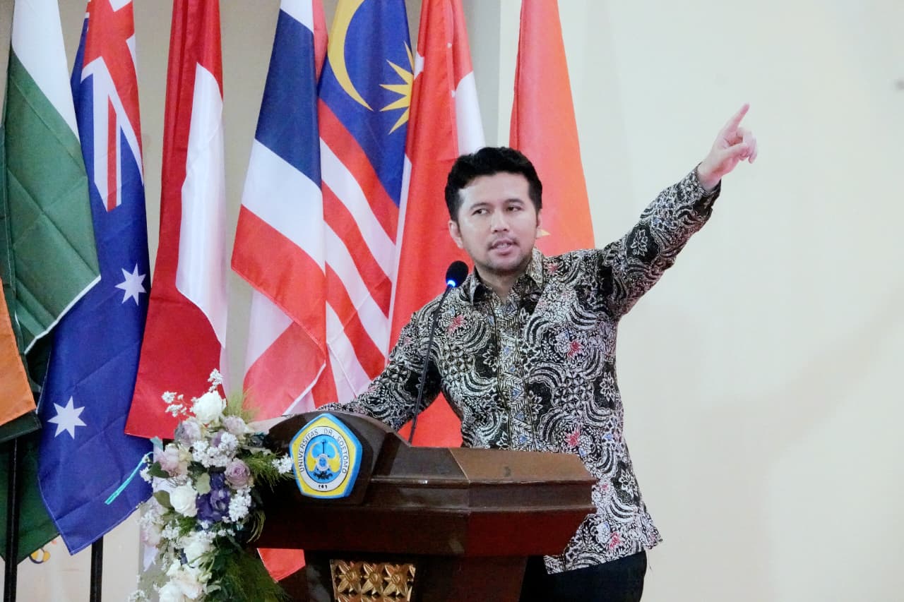 Wagub Emil Paparkan Keunggulan dan Kemajuan Ekonomi Jawa Timur Wagub Emil Paparkan Keunggulan dan Kemajuan Ekonomi Jawa Timur