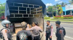 Polresta Banyuwangi Gagalkan Pengiriman Ribuan Botol Arak