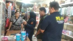 Tak Beri Peluang Jual Rokok Ilegal, Satpol PP Kota Mojokerto & Bea Cukai Razia Pasar di 3 Kecamatan