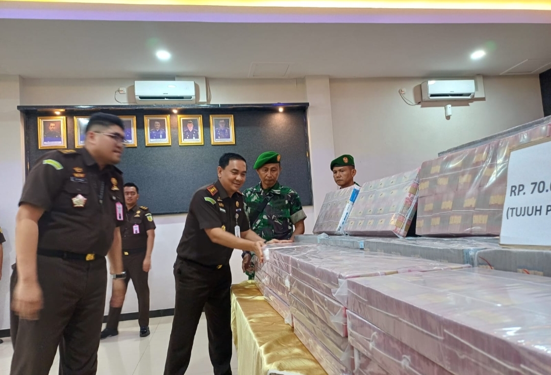 Kejari Tanjung Perak Bongkar Dugaan Korupsi Raksasa PT Pelindo Regional 3 dan PT APBS, Rp70 Miliar Disita