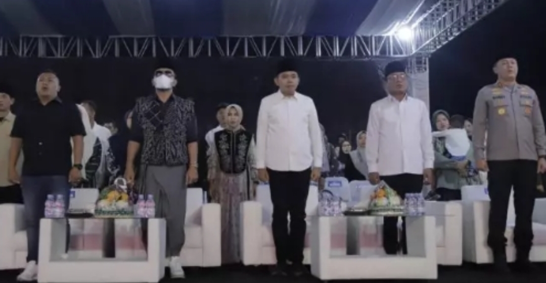 Bupati Fawaid Bersama Gus Miftah dan Artis Nasional Konser Kebangsaan