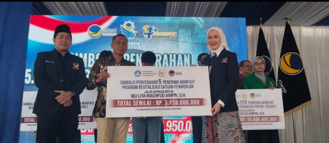Anggota Komisi X DPR RI Gelontor Rp3 Miliar untuk Pendidikan di Sidoarjo