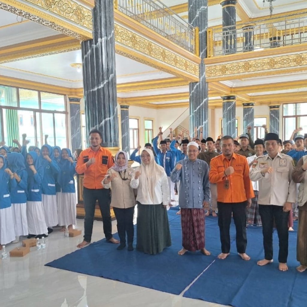 Bareng Anggota Dewan, BPBD Jatim Kuatkan Kesiapsiagaan Bencana Tiga Pesantren di Kabupaten Malang