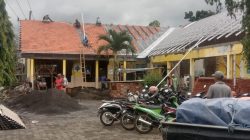 Tak Mau Jelaskan Soal RAB , Pembagunan Sekolah SDN Tugusari 05 Di Sorot Warga