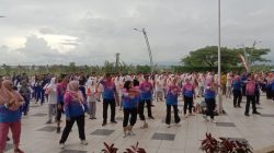 Jaga Kesehatan Masyarakat, ASN dan Wartawan di Jember Olah Raga Sore Bersama Jaga Kesehatan Masyarakat, ASN dan Wartawan di Jember Olah Raga Sore Bersama