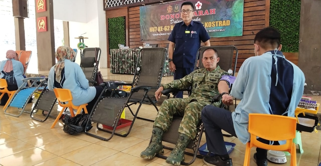 Rayakan HUT ke-62, Brigif 9 Jember Sumbang 108 Kantong Darah