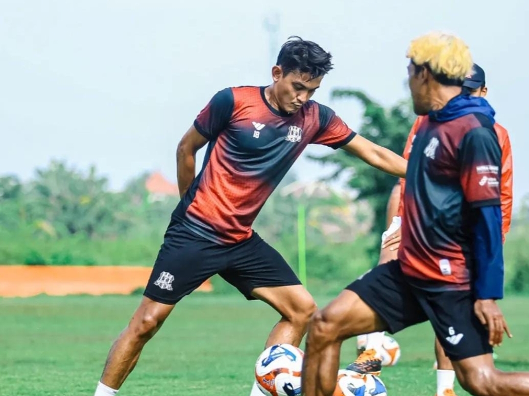 Siap Bertanding Dalam Segala Cuaca, The Lobster Memotivasi 3 Poin lawan PSS