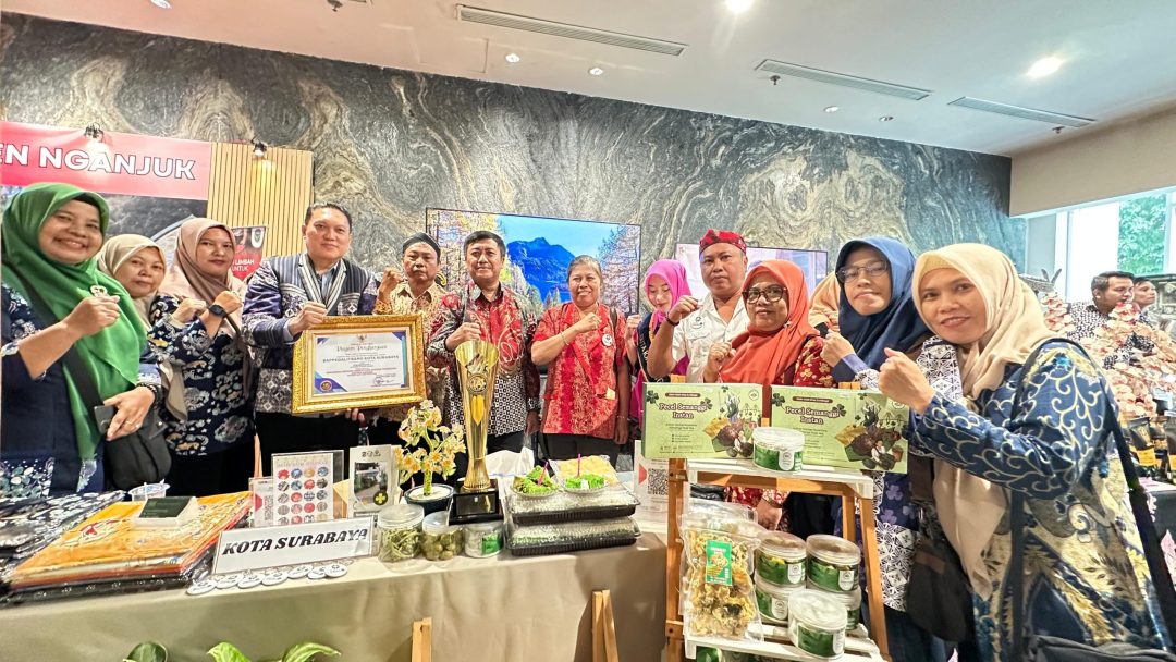 Kampung Semanggi Surabaya Juara Kategori Inovasi Daerah di INotek Award Jatim 2025