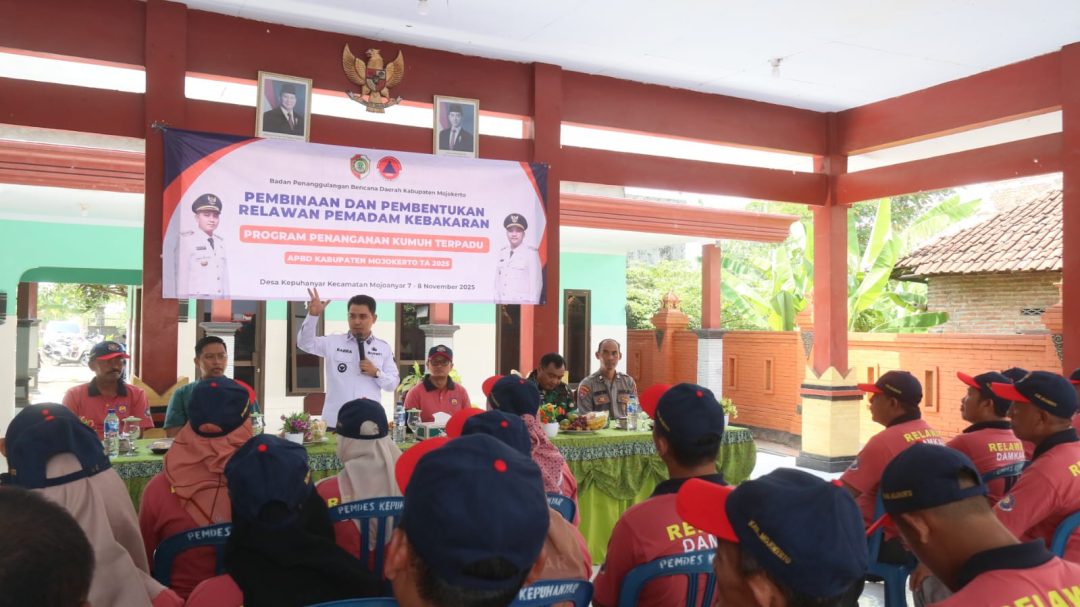 Cegah Kebakaran Padat Pemukiman , Gus Barra  Bina Relawan Warga dan Bantu Sarana Damkar 