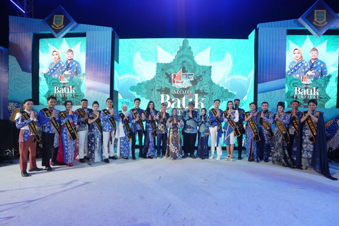 Mojo Batik Festival 2025 Memukau, Ning Ita Ajak Warga Bangga Pakai Batik Kota Mojokerto