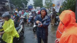 Proyek Drainase di Mana-Mana, Tapi Surabaya Tetap Saja Banjir, Kata Eri… Proyek Drainase di Mana-Mana, Tapi Surabaya Tetap Saja Banjir, Kata Eri…