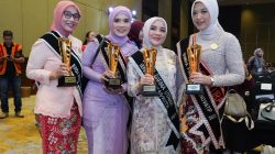 Kampanyekan Wajib Belajar 13 Tahun, Bunda PAUD Surabaya Raih Penghargaan Kemendikdasmen