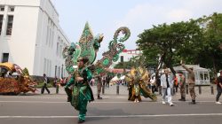 Parade Surabaya Fashion Festival di Kota Lama Jadi Magnit Pecinta Fashion Parade Surabaya Fashion Festival di Kota Lama Jadi Magnit Pecinta Fashion