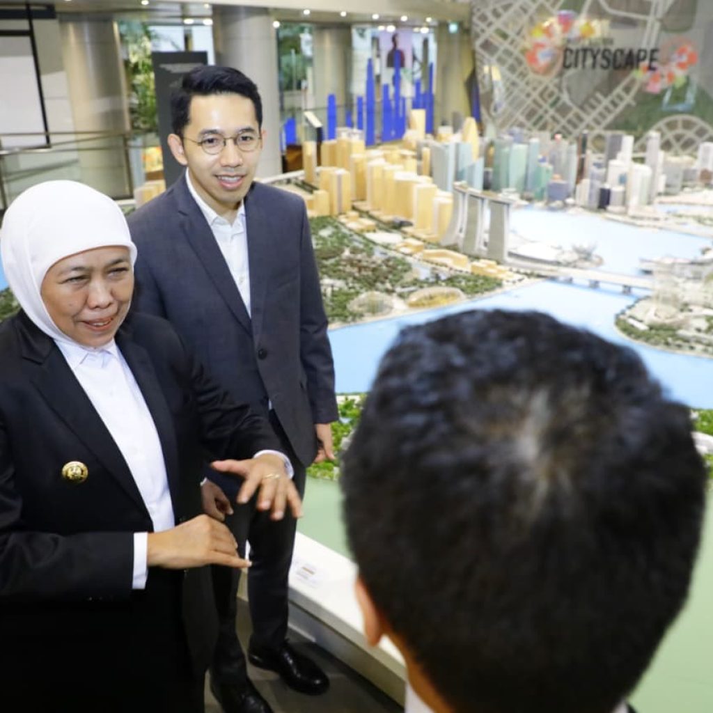 Gubernur Khofifah Ingin Contoh URA Singapore City Gallery di Jatim