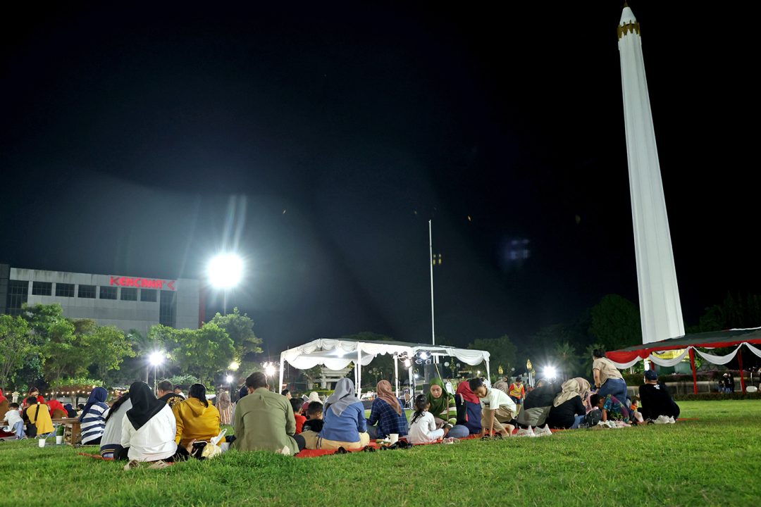 Tjangkroekan Djoeang di Tugu Pahlawan Tawarkan Sensasi Berbagai Kuliner