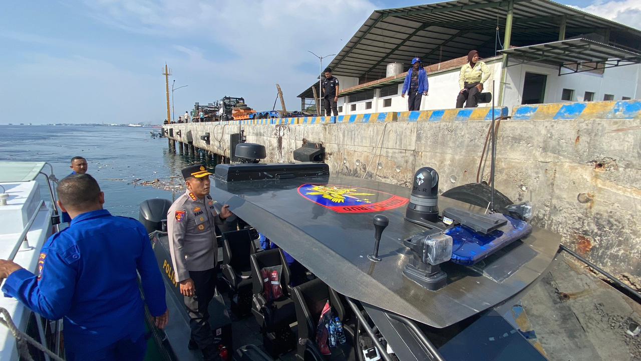 Kapolresta Banyuwangi Uji Coba Kapal Cepat Baru untuk Perkuat Keamanan Perairan