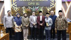 Rapar Kerja dengan DPR, Menag Nasaruddin Umar Sampaikan Pentingnya Keadilan bagi Tenaga Pendidik Kemenag