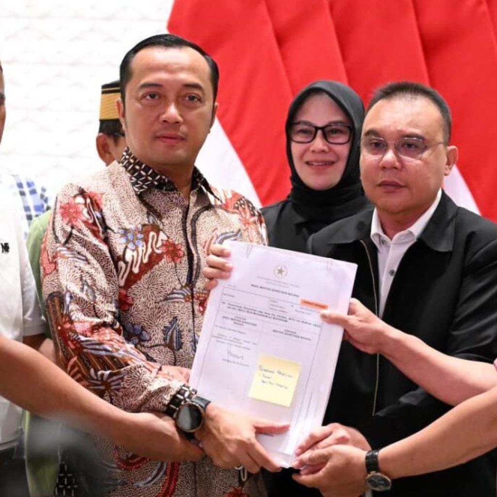 Presiden Prabowo Pulihkan Nama Baik Dua Guru di Luwu Utara