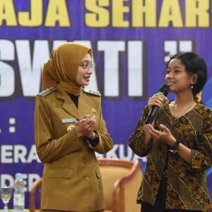 Mbak Wali Buka Sekolah Remaja Sehari PRAMESWATI, Perkuat Akhlak dan Mental Gen Z Kota Kediri